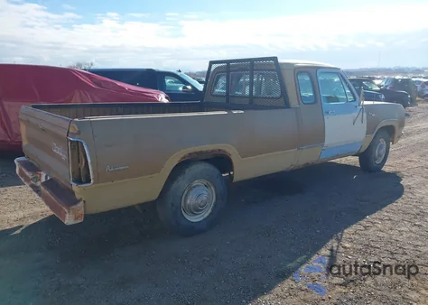1975 Dodge D150 from USA, damaged, VIN D27BF5S006546